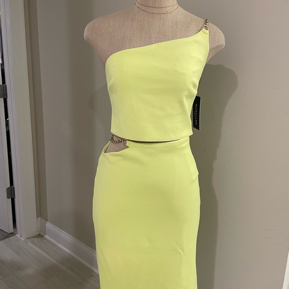 Guess by Marciano - Picture 4 of 8